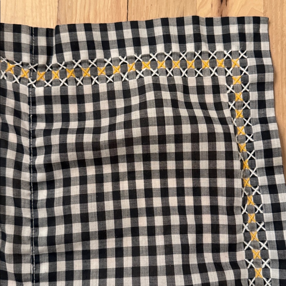 Gorgeous Black White Yellow Handmade Vintage Gingham Star Tablecloth 59.5” X 79” - Picture 5 of 7